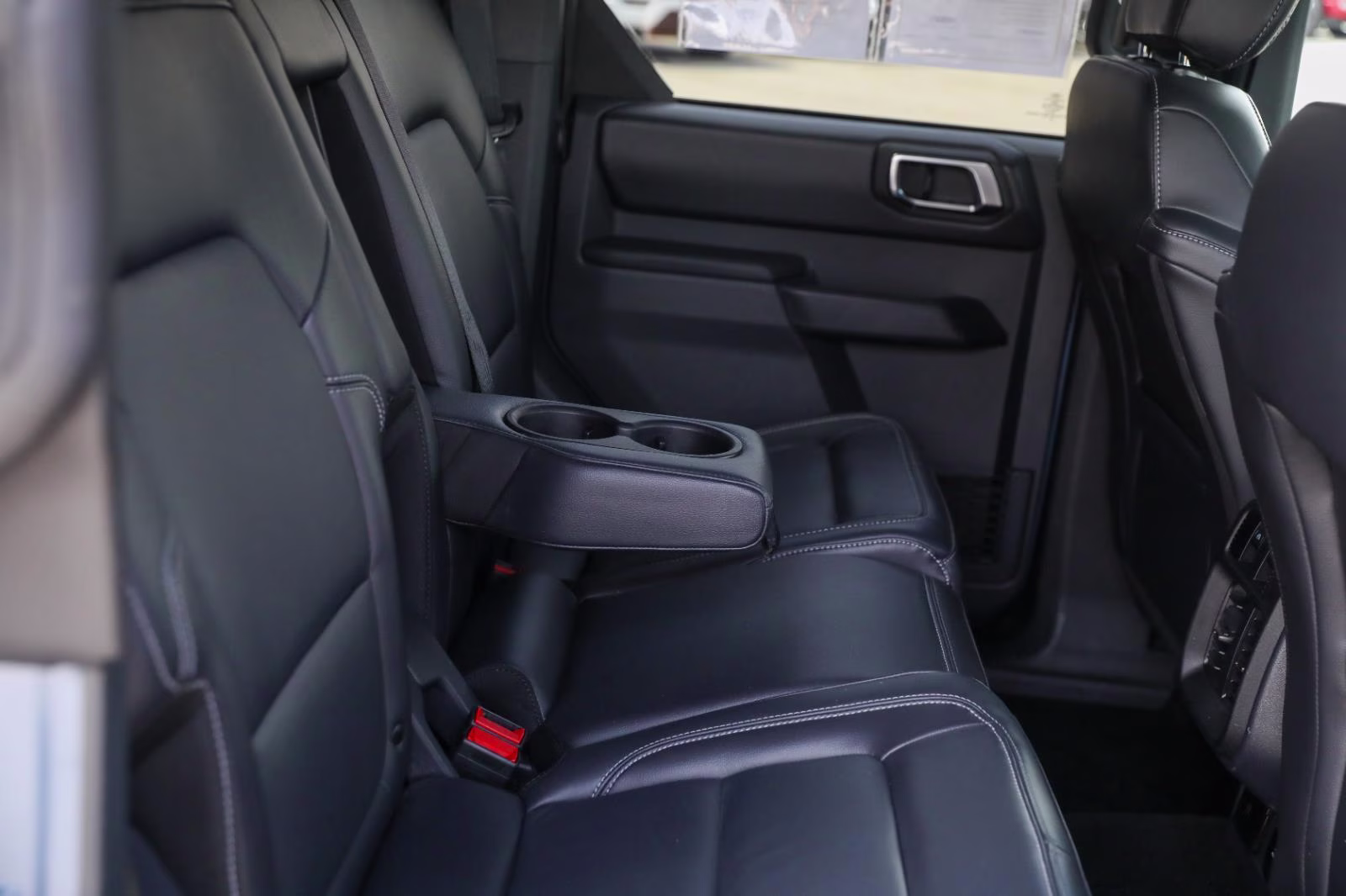 2025 Azure Gray Metallic Tri-Coat Ford Bronco Outer Banks 4X4 SUV