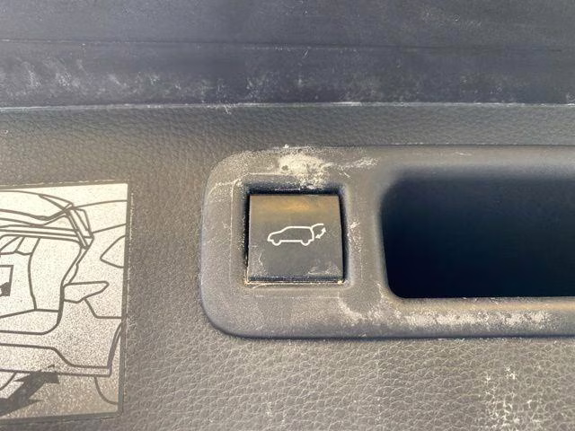 2024 Celestial Silver Metallic Toyota Highlander XLE AWD SUV