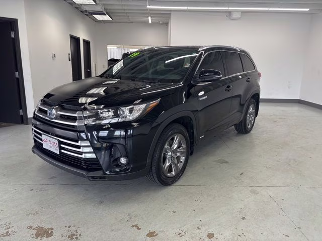 2019 Midnight Black Metallic Toyota Highlander Hybrid Limited AWD SUV