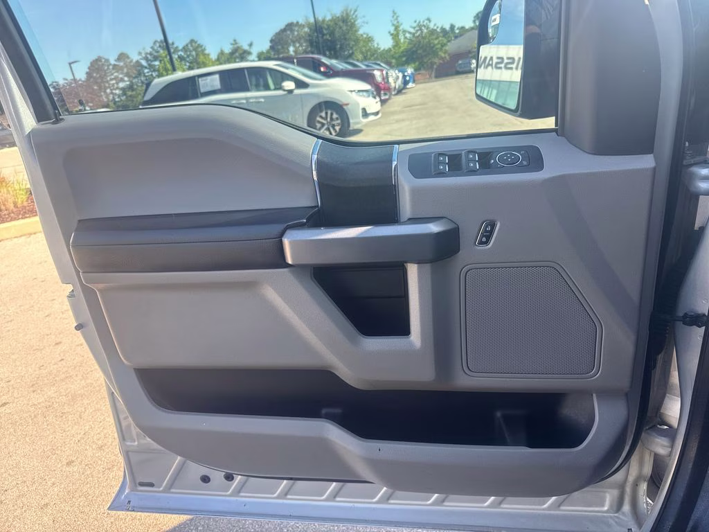2017 Ingot Silver Ford F-150 XLT 4X4 Truck