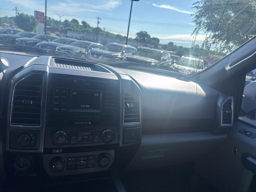 2017 Ingot Silver Ford F-150 XLT 4X4 Truck
