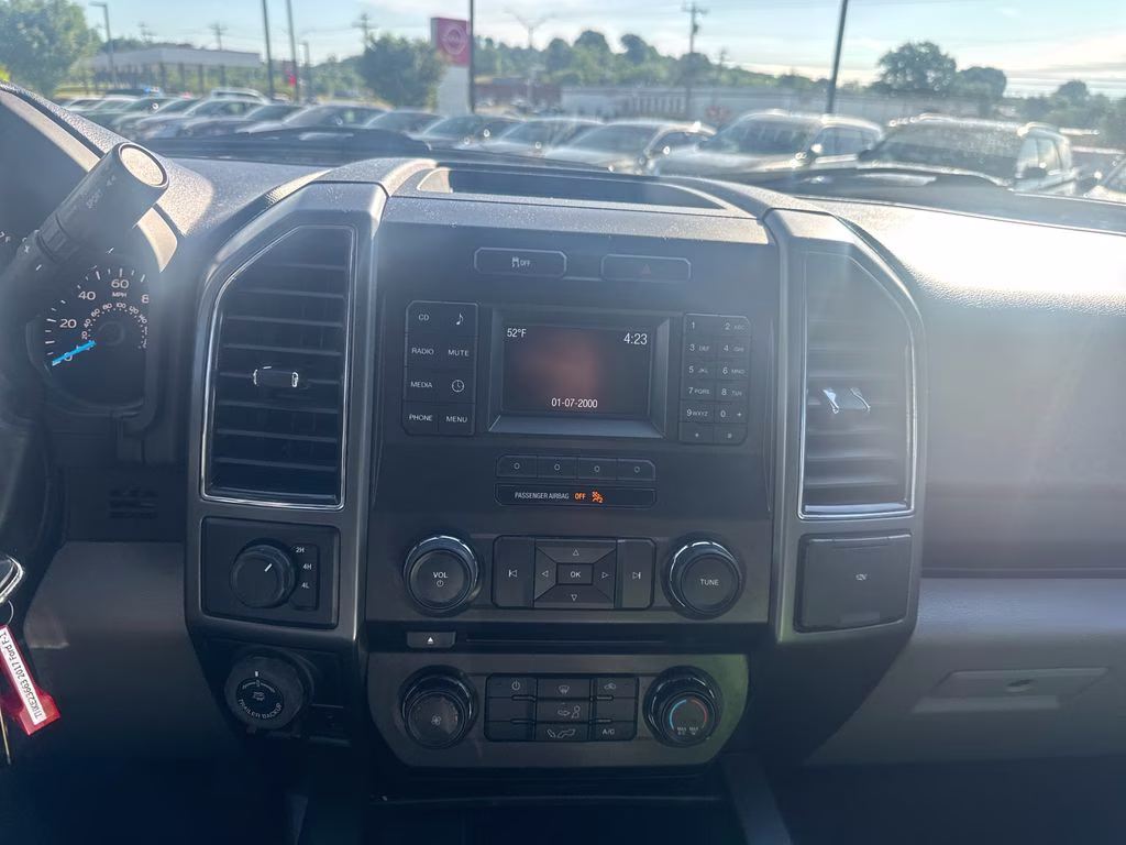 2017 Ingot Silver Ford F-150 XLT 4X4 Truck