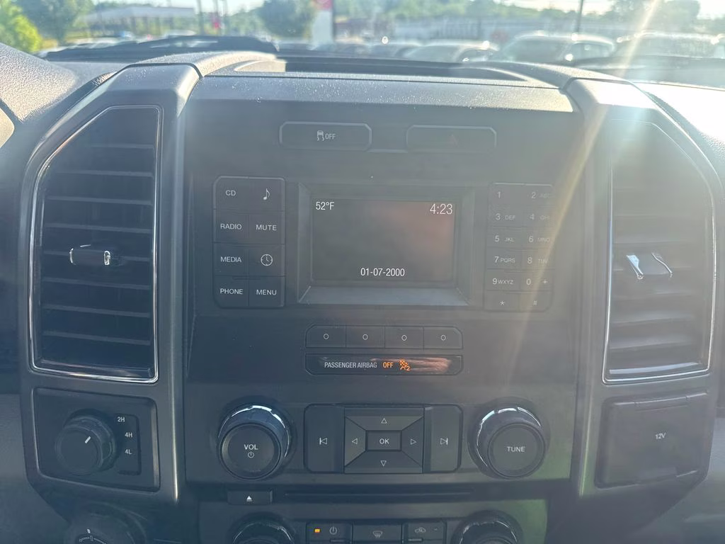 2017 Ingot Silver Ford F-150 XLT 4X4 Truck