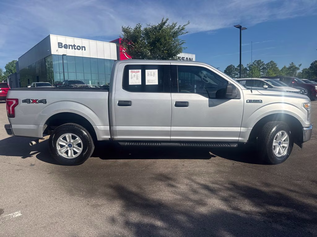 2017 Ingot Silver Ford F-150 XLT 4X4 Truck