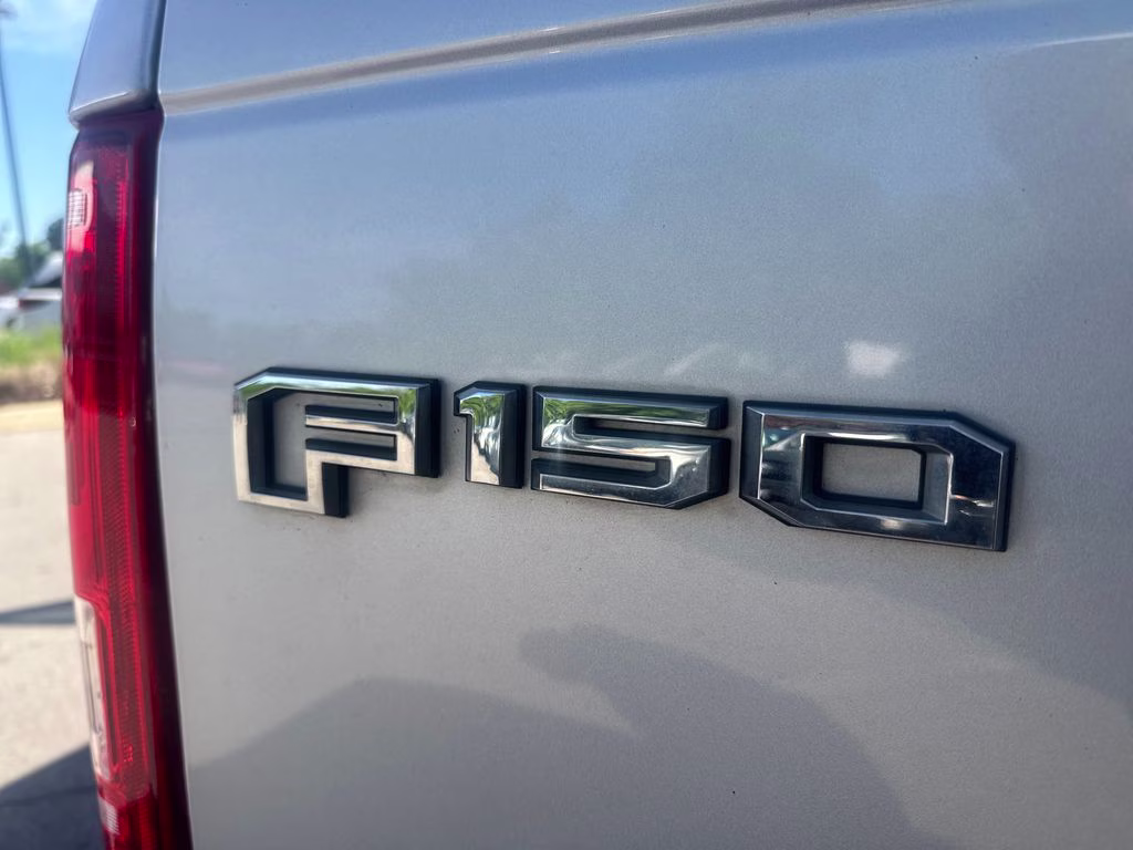 2017 Ingot Silver Ford F-150 XLT 4X4 Truck