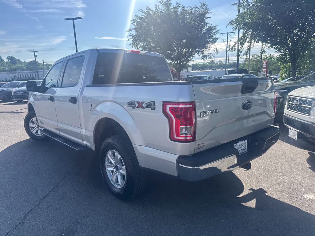 2017 Ingot Silver Ford F-150 XLT 4X4 Truck