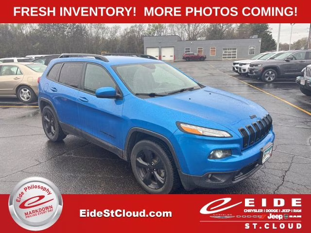 2018 Hydro Blue Pearlcoat Jeep Cherokee Limited 4X4 SUV
