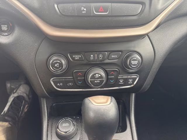 2018 Hydro Blue Pearlcoat Jeep Cherokee Limited 4X4 SUV