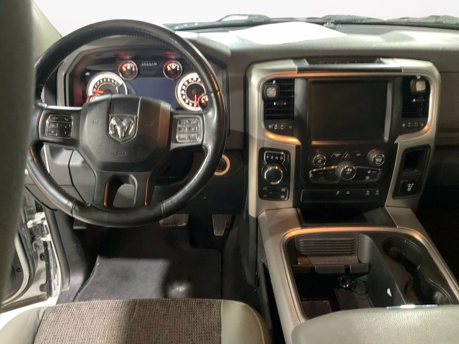 2016 Bright Silver Clearcoat Metallic Ram 1500 Big Horn 4X4 Truck
