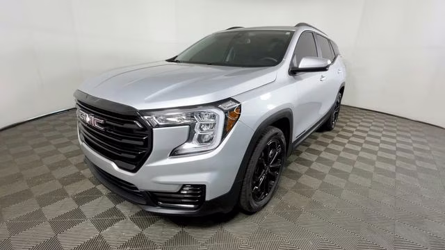 2022 Quicksilver Metallic GMC Terrain SLE FWD SUV