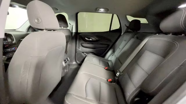 2022 Quicksilver Metallic GMC Terrain SLE FWD SUV