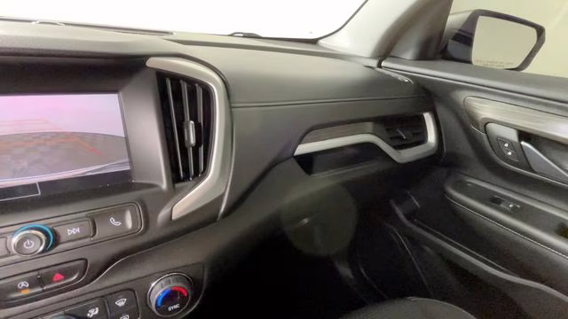 2022 Quicksilver Metallic GMC Terrain SLE FWD SUV
