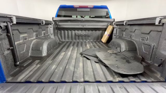 2022 Dynamic Blue Metallic GMC Sierra 1500 Elevation 4X4 Truck