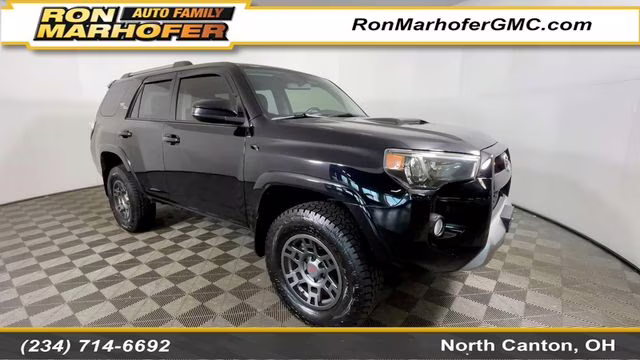 2017 Midnight Black Metallic Toyota 4Runner TRD Off-Road 4X4 SUV