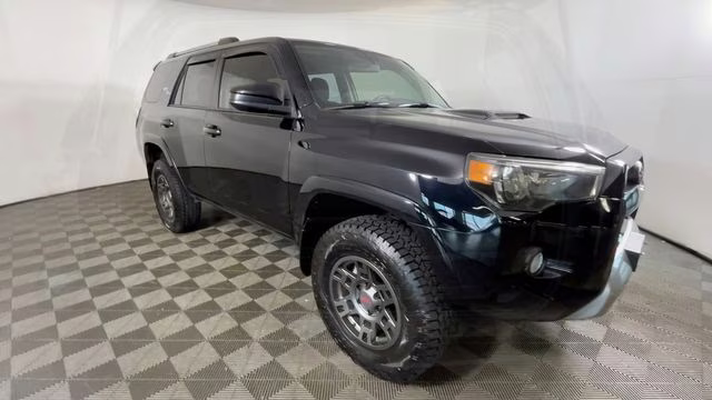 2017 Midnight Black Metallic Toyota 4Runner TRD Off-Road 4X4 SUV