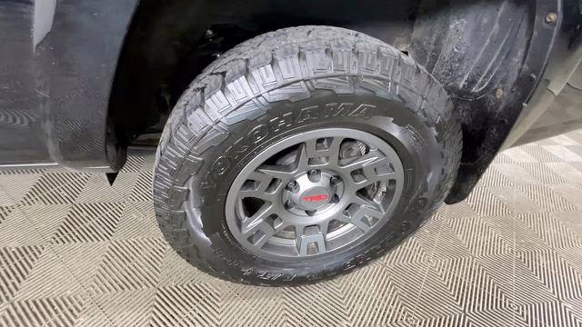 2017 Midnight Black Metallic Toyota 4Runner TRD Off-Road 4X4 SUV