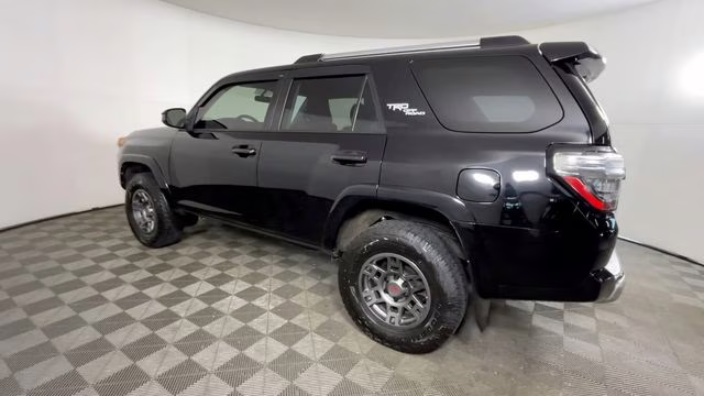 2017 Midnight Black Metallic Toyota 4Runner TRD Off-Road 4X4 SUV