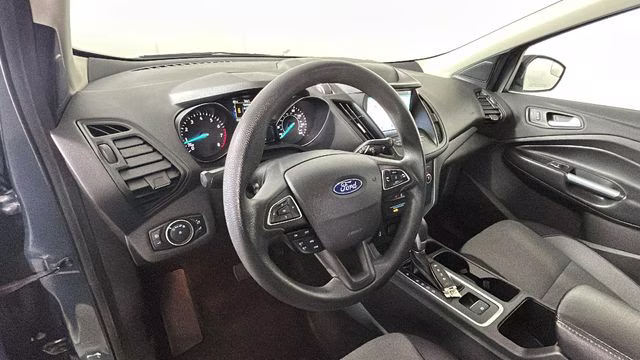 2019 Sea Green Ford Escape SE FWD SUV