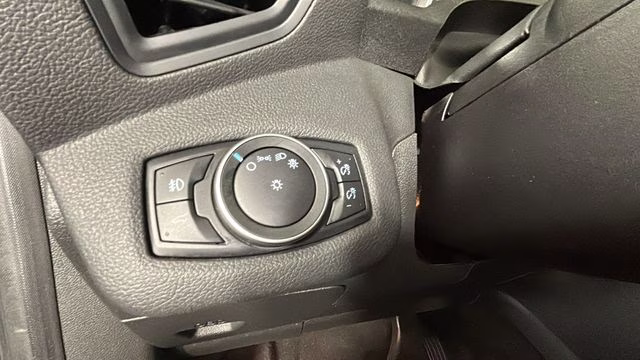 2019 Sea Green Ford Escape SE FWD SUV