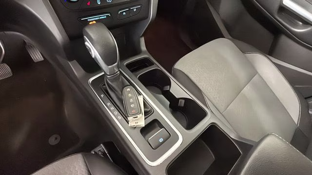 2019 Sea Green Ford Escape SE FWD SUV
