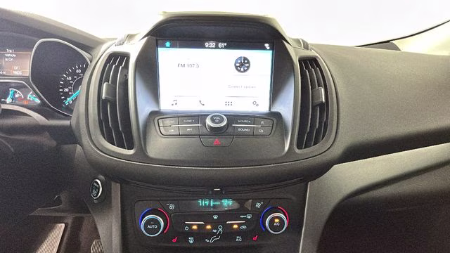 2019 Sea Green Ford Escape SE FWD SUV