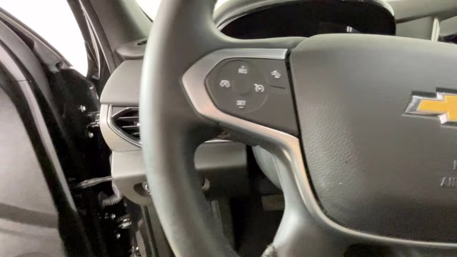 2023 Mosaic Black Metallic Chevrolet Traverse LT FWD SUV