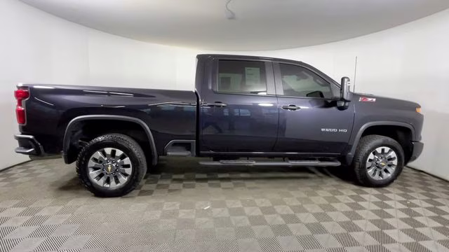 2024 Dark Ash Metallic Chevrolet Silverado 2500HD Custom 4X4 Truck