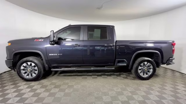 2024 Dark Ash Metallic Chevrolet Silverado 2500HD Custom 4X4 Truck