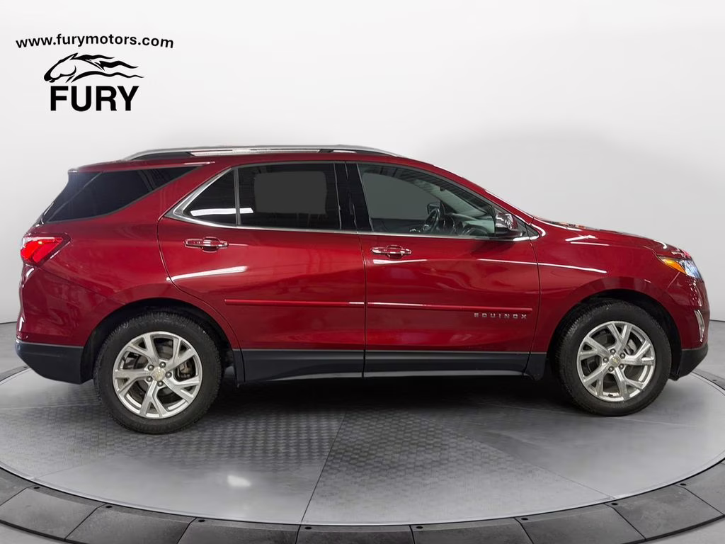 Used 2018 Chevrolet Equinox Premier with VIN 2GNAXVEV4J6292799 for sale in South Saint Paul, Minnesota