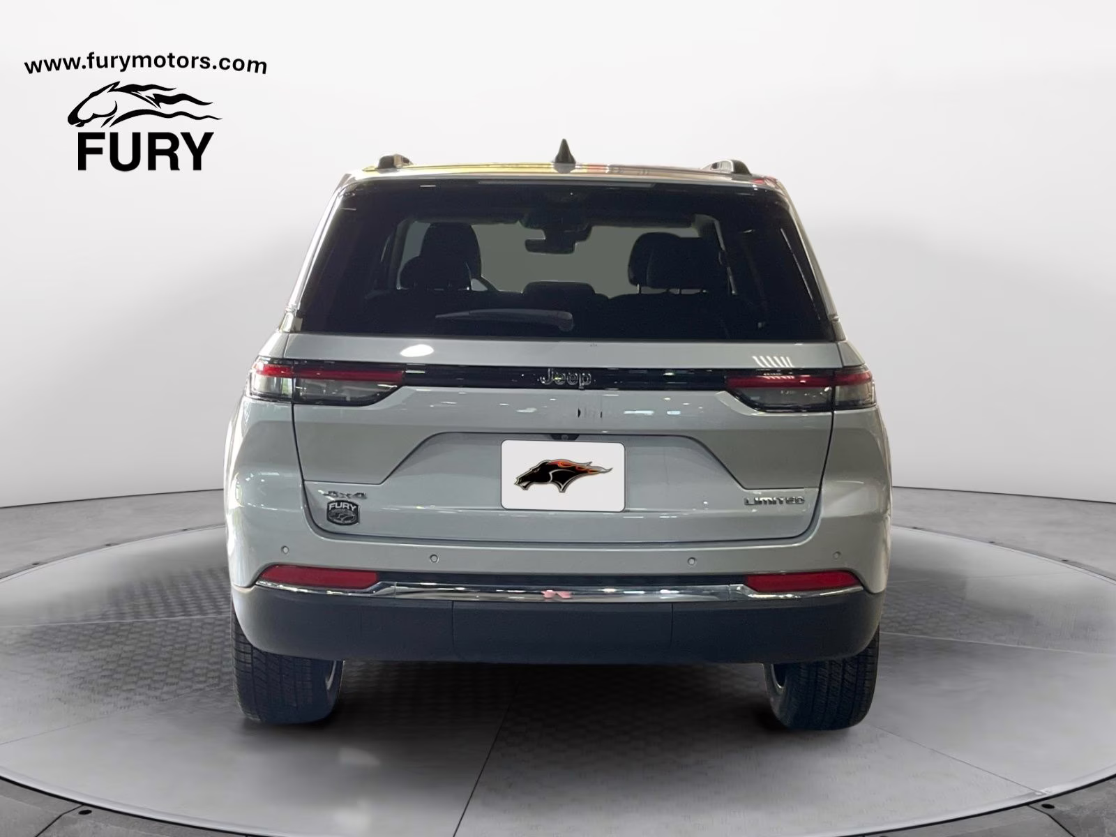 2023 Silver Zynith Jeep Grand Cherokee Limited 4X4 SUV