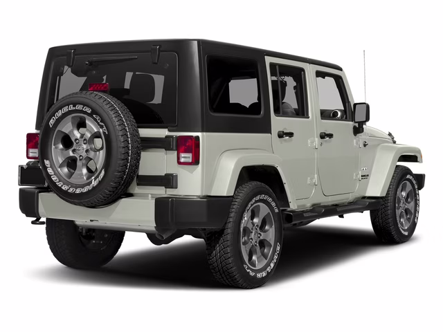 2016 Bright White Clearcoat Jeep Wrangler Unlimited Sahara 4X4 SUV