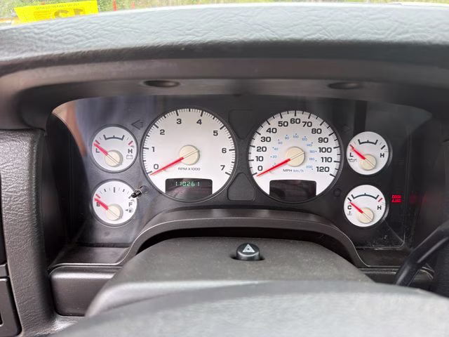 2005 Silver Dodge Ram 1500 SLT RWD Truck
