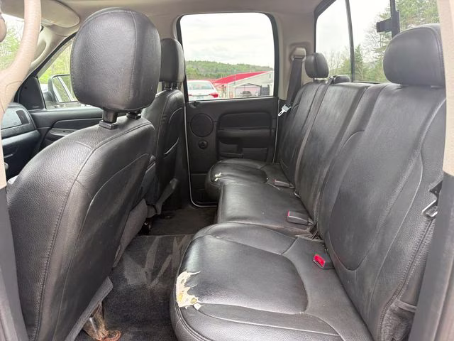 2005 Silver Dodge Ram 1500 SLT RWD Truck