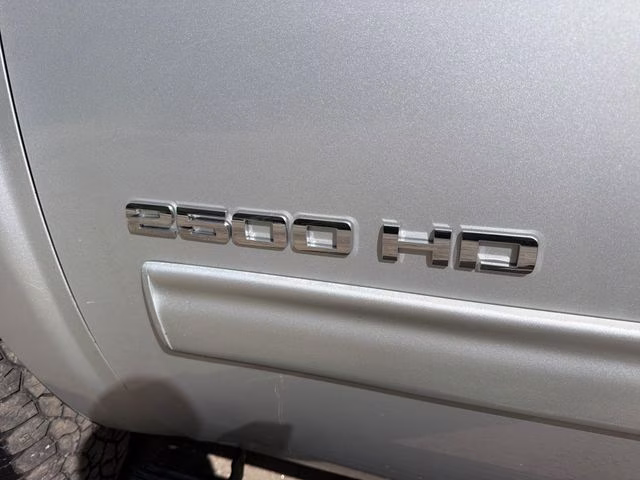 2013 Silver Ice Metallic Chevrolet Silverado 2500HD LT 4X4 Truck