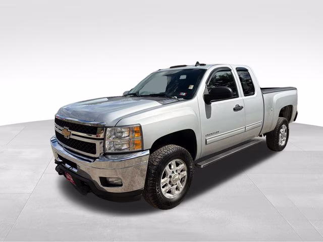 2013 Silver Ice Metallic Chevrolet Silverado 2500HD LT 4X4 Truck