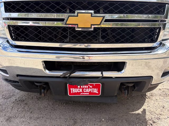 2013 Silver Ice Metallic Chevrolet Silverado 2500HD LT 4X4 Truck