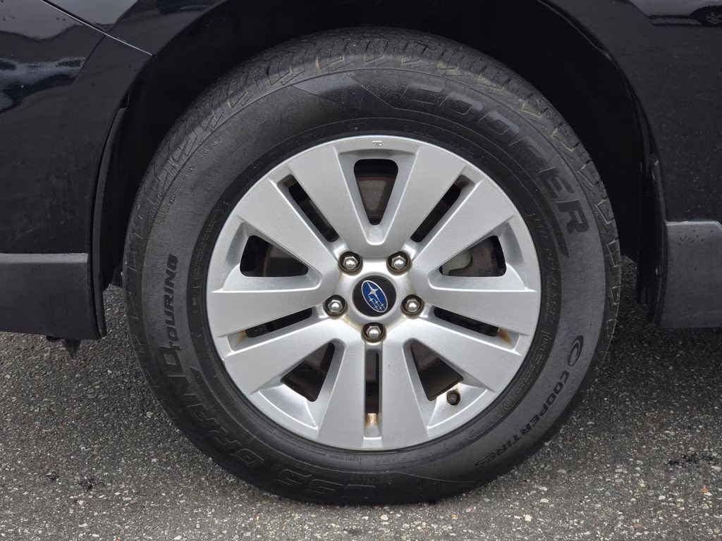 2017 Crystal Black Silica Subaru Outback 2.5i Premium AWD SUV