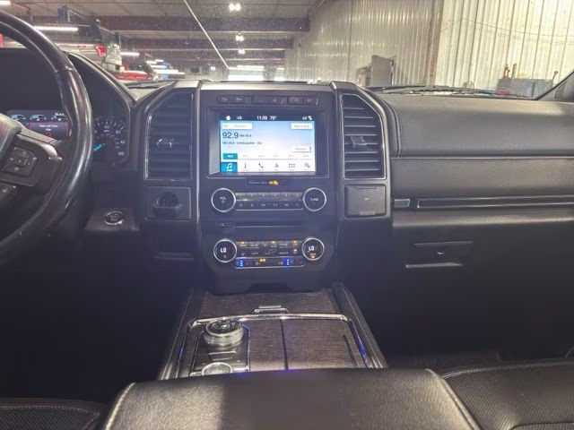 2018 White Platinum Metallic Tri-Coat Ford Expedition Max Limited 4X4 SUV