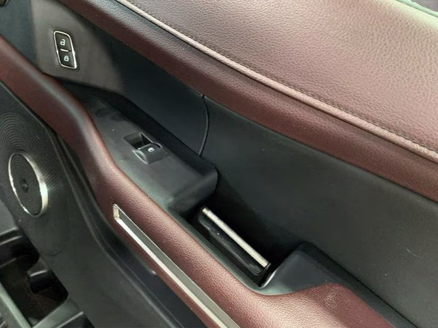 2022 Black Metallic Ford Expedition Max Limited 4X4 SUV