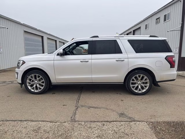 2018 White Platinum Metallic Tri-Coat Ford Expedition Max Limited 4X4 SUV