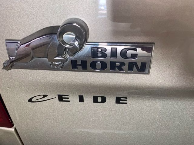 2011 White Gold Clearcoat Ram 1500 Big Horn 4X4 Truck