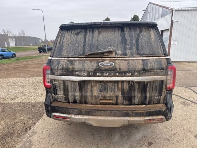 2022 Black Metallic Ford Expedition Max Limited 4X4 SUV