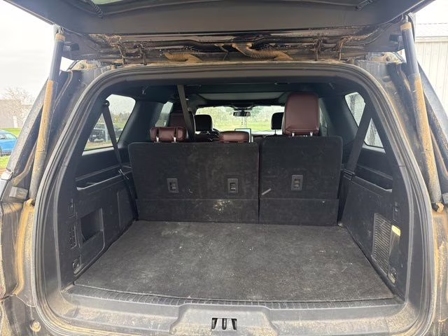 2022 Black Metallic Ford Expedition Max Limited 4X4 SUV