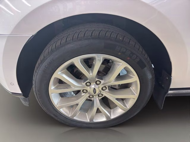 2018 White Platinum Metallic Tri-Coat Ford Expedition Max Limited 4X4 SUV