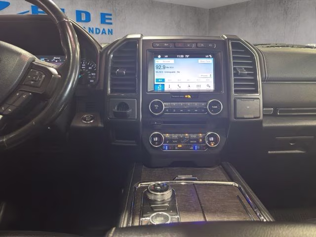 2018 White Platinum Metallic Tri-Coat Ford Expedition Max Limited 4X4 SUV