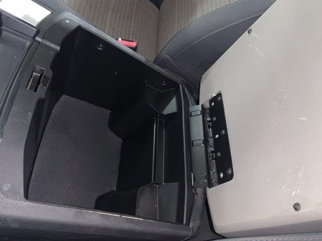 2011 White Gold Clearcoat Ram 1500 Big Horn 4X4 Truck