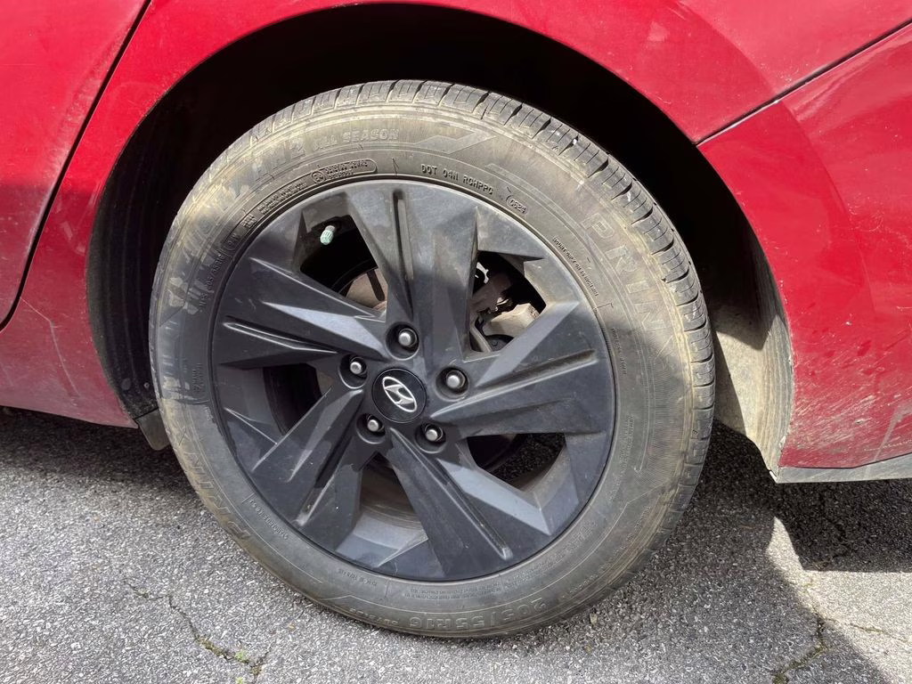 2021 Scarlet Red Pearl Hyundai Elantra SEL FWD Sedan