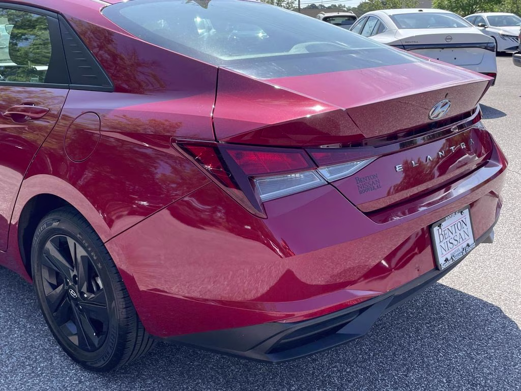 2021 Scarlet Red Pearl Hyundai Elantra SEL FWD Sedan
