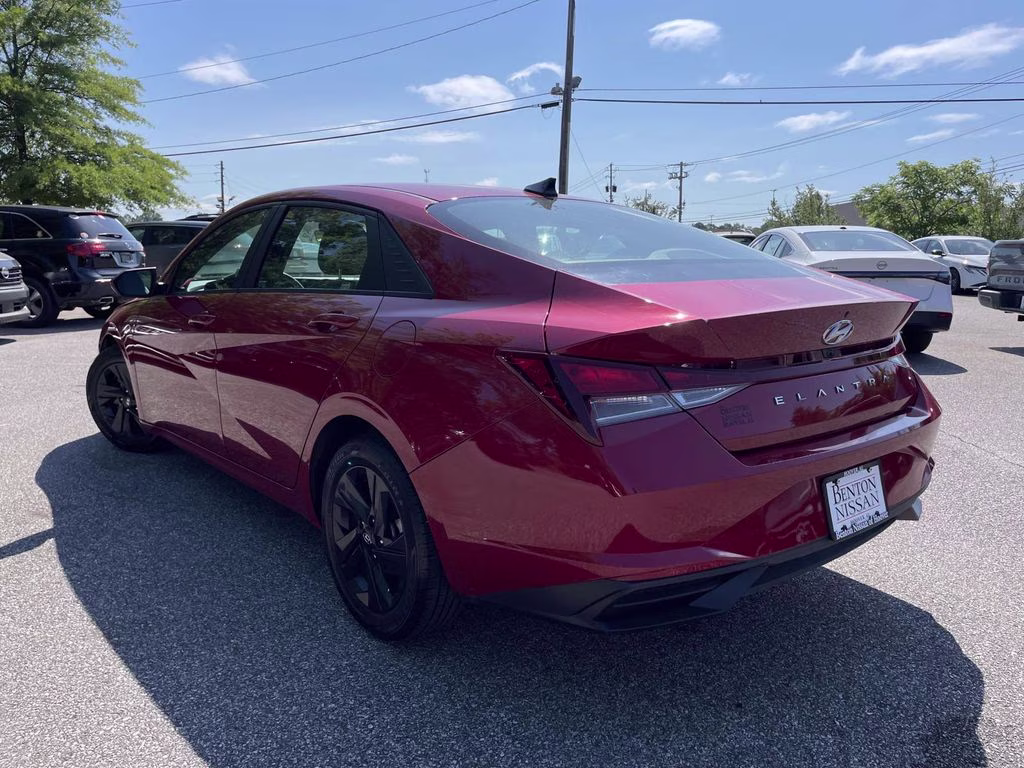 2021 Scarlet Red Pearl Hyundai Elantra SEL FWD Sedan
