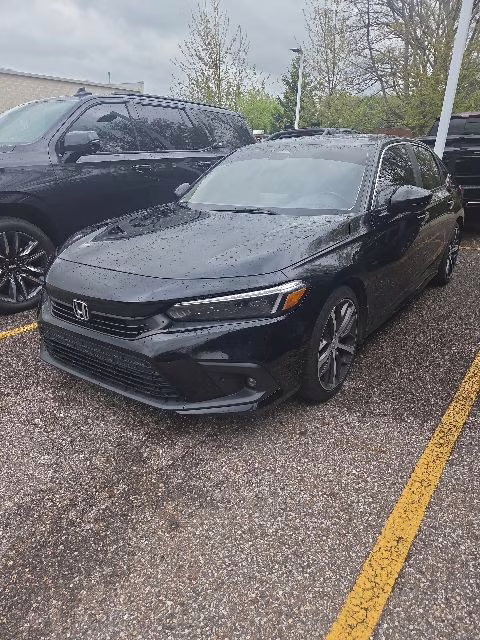 2022 Honda Civic Touring FWD Sedan